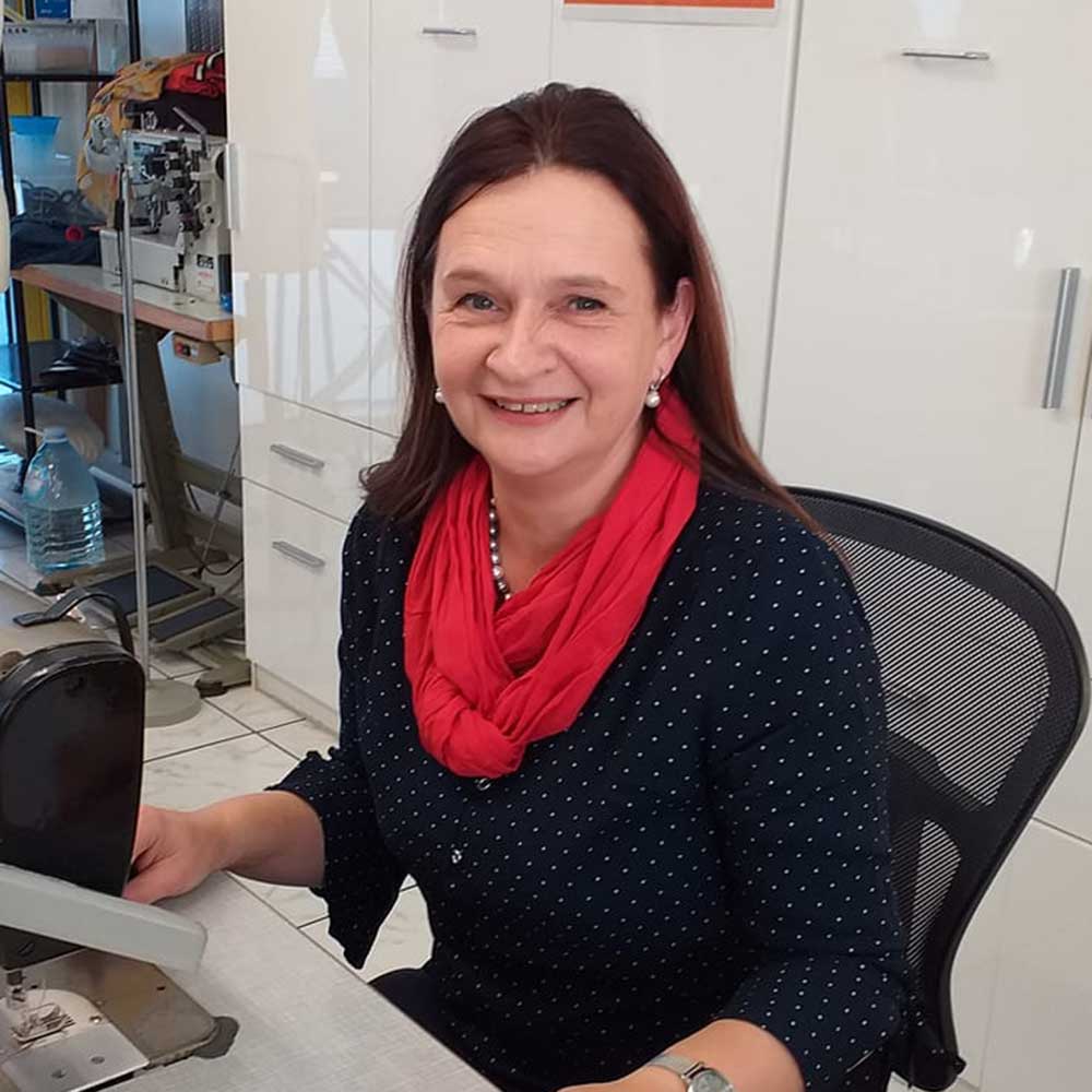 team-Schneiderin-Margret-Karner